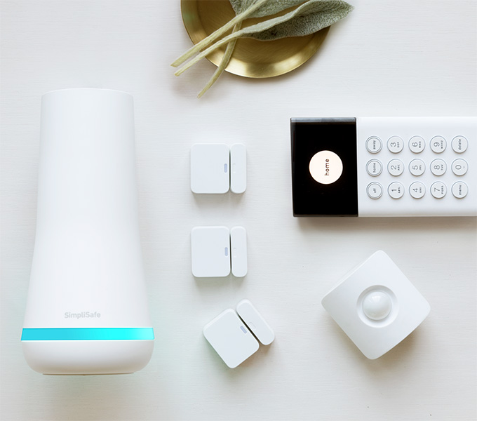 SimpliSafe Essentials hardware